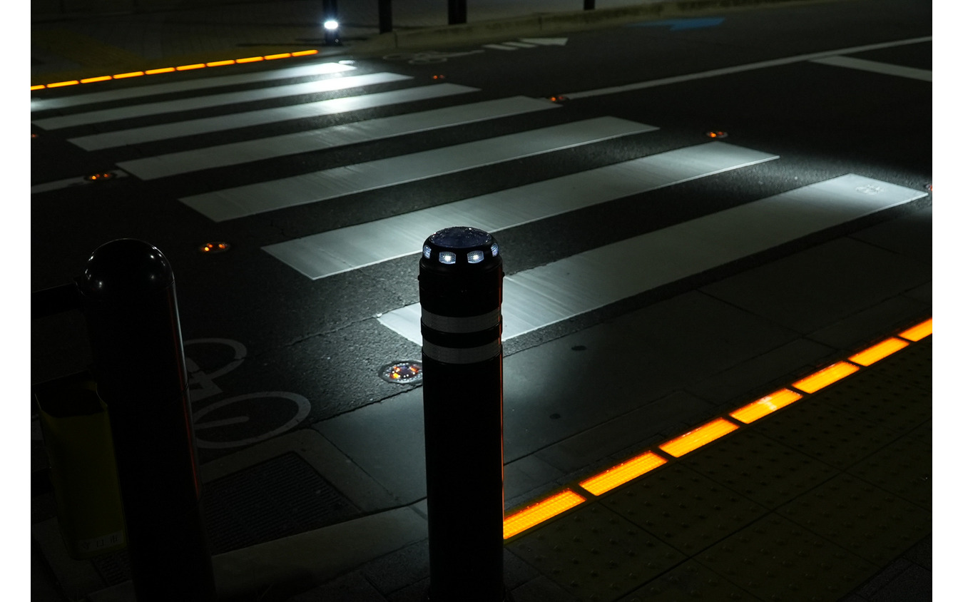 日本初となる「埋込型信号」が大阪府守口市の大枝公園に設置